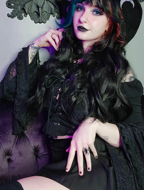 Estella Onlyfans pictures